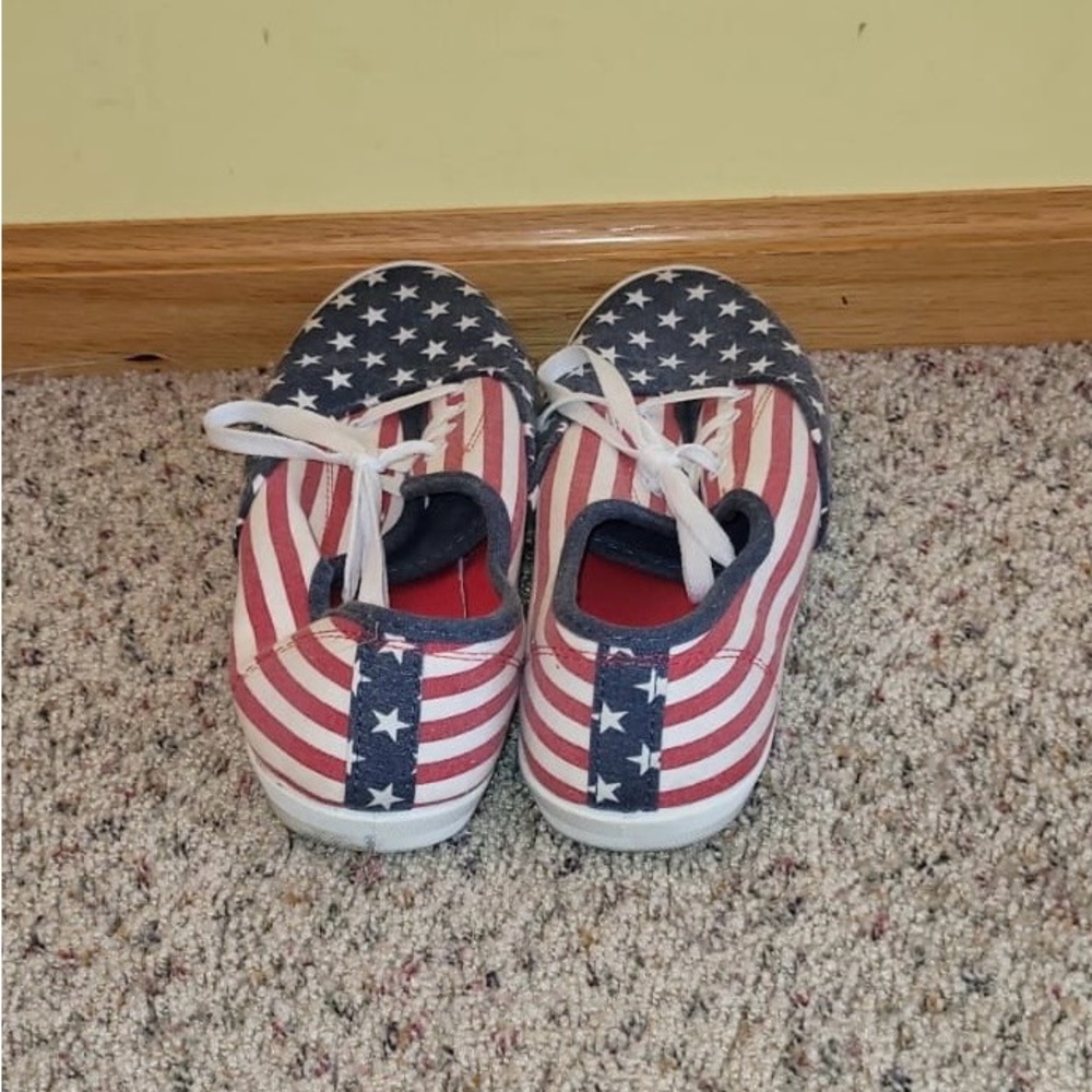 Women’s Sneakers Size 8 American Flag Casual Patriotic USA Lace Up Tennis Shoes - Picture 3 of 6